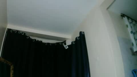 prettyreen online show from November 2025 07:47:01 PM