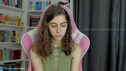 Snapshot of prettysomething chatting on December 2024 08:57:02 PM Sophie next stream will be at Monday i will wait you guys online show from December 2024 08:57:02 PM