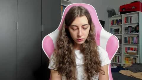 Sophie  next stream will be at Monday  i will wait you guys  online show from February 2026 08:27:02 AM