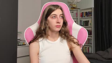 Sophie  next stream will be at Monday  i will wait you guys  online show from June 2026 08:31:02 AM