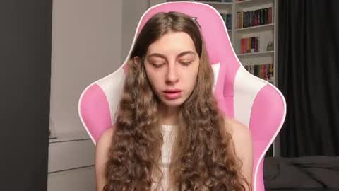 Sophie  next stream will be at Monday  i will wait you guys  online show from June 2026 05:54:02 AM