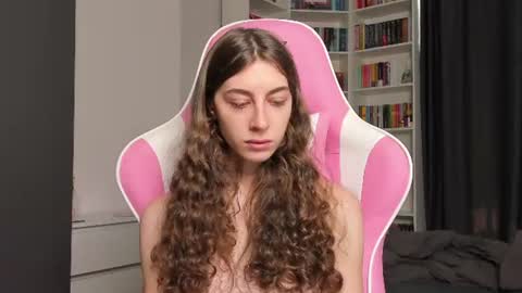 Sophie  next stream will be at Monday  i will wait you guys  online show from June 2026 07:01:02 AM