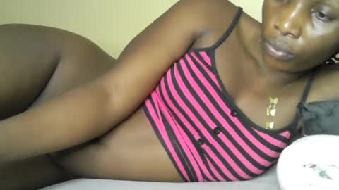 Snapshot of prettyvish chatting on July 2026 04:19:01 AM prettyvish online show from July 2026 04:19:01 AM