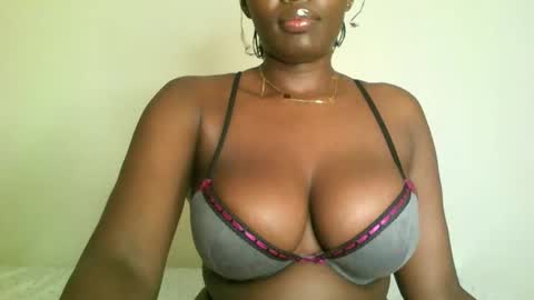 Snapshot of prettyvishy chatting on March 2026 03:53:02 AM prettyvishy online show from March 2026 03:53:02 AM