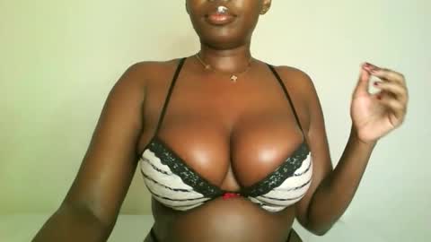 prettyvishy online show from April 2026 04:37:01 AM