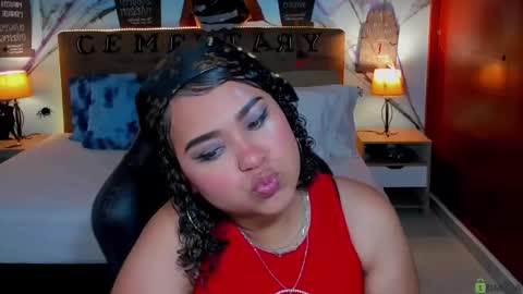 Snapshot of prettyy_zoe chatting on October 2025 11:49:02 AM Zoe online show from October 2025 11:49:02 AM