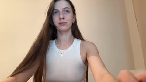 prettyyy_angel online show from February 2026 05:42:02 PM