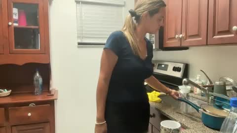 prettyyykittyyy22 online show from November 2025 09:39:02 PM