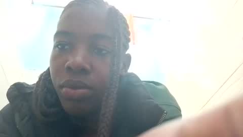 prettyzuzu online show from October 2025 09:31:01 AM