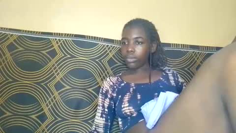 prettyzuzu online show from October 2025 09:15:01 AM