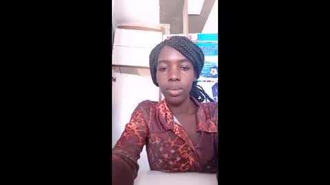 prettyzuzu online show from February 2026 10:25:01 AM