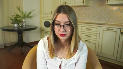 Liza online show from September 2025 03:22:01 AM