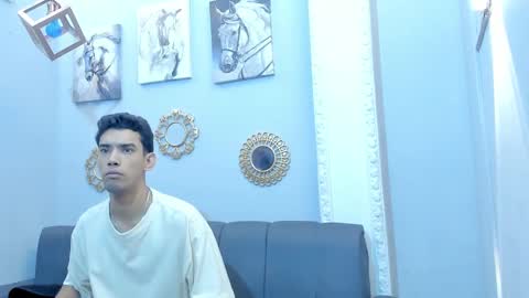 prince_arthur77 online show from March 2025 12:36:02 PM