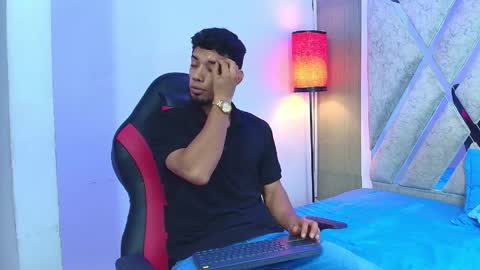 prince_arthur77 online show from June 2026 04:42:02 PM