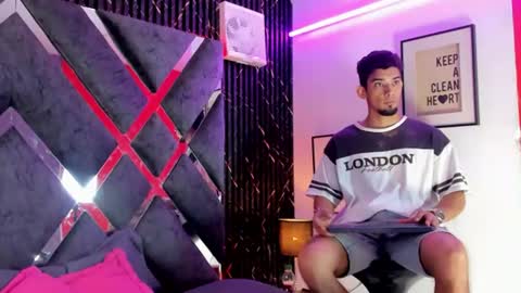 prince_arthur77 online show from June 2026 01:59:02 PM
