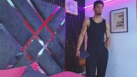 prince_arthur77 online show from June 2026 01:21:01 PM