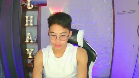 Snapshot of prince_harrison chatting on October 2025 10:54:02 PM prince_harrison online show from October 2025 10:54:02 PM