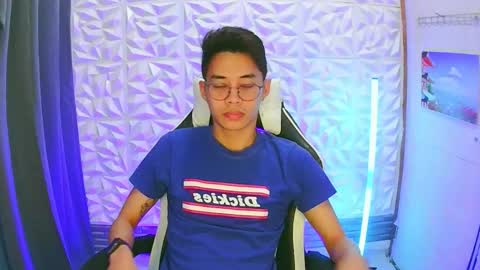 Snapshot of prince_harrison chatting on November 2025 06:20:01 PM prince_harrison online show from November 2025 06:20:01 PM