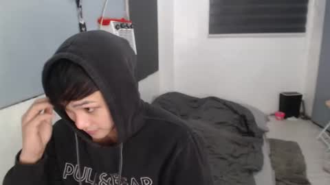 Snapshot of princeadrianx chatting on November 2025 06:19:02 PM Prince Adrian online show from November 2025 06:19:02 PM