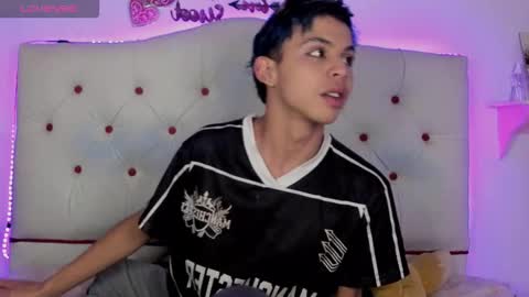 Snapshot of princeapolo_anki chatting on September 2025 09:40:02 PM Prince online show from September 2025 09:40:02 PM