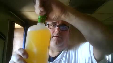 johnny online show from October 2025 05:10:02 PM