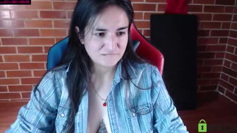 Snapshot of princesa_leia_zathur chatting on October 2025 02:29:01 PM Leia online show from October 2025 02:29:01 PM