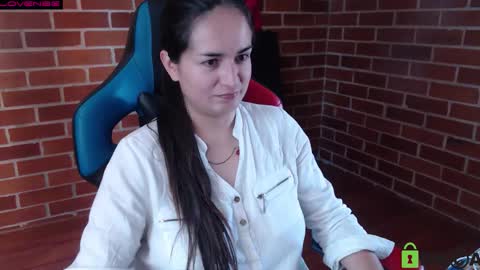 Snapshot of princesa_leia_zathur chatting on October 2025 01:23:01 PM Leia online show from October 2025 01:23:01 PM