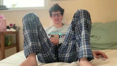 Peaches online show from February 2025 05:28:01 PM