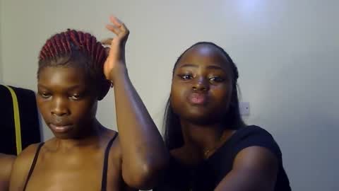 Snapshot of princess_bee1 chatting on September 2025 02:11:02 PM princess online show from September 2025 02:11:02 PM