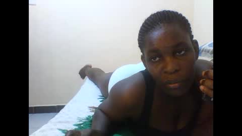 Snapshot of princess_cutie chatting on March 2026 07:35:01 AM princess online show from March 2026 07:35:01 AM