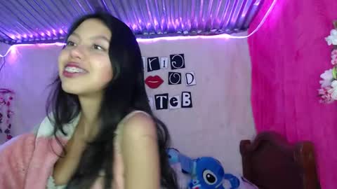 Snapshot of princess_elia chatting on November 2025 10:43:01 PM Elia online show from November 2025 10:43:01 PM