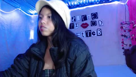 Snapshot of princess_elia chatting on November 2025 10:21:01 PM Elia online show from November 2025 10:21:01 PM