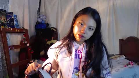  Elia  online show from February 2026 11:44:01 PM