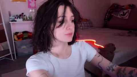 Kristina online show from December 2025 06:59:01 PM