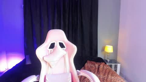 Snapshot of princess_foxxxy1 chatting on March 2026 06:02:02 PM Paula Princess online show from March 2026 06:02:02 PM