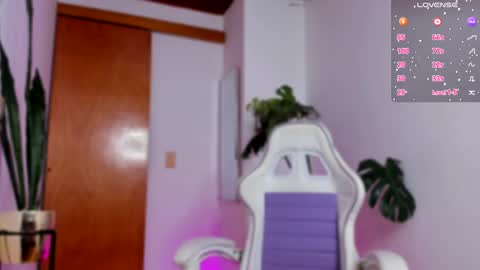 Snapshot of princess_kandy_ chatting on December 2024 04:58:01 PM evaaa new account Beth online show from December 2024 04:58:01 PM