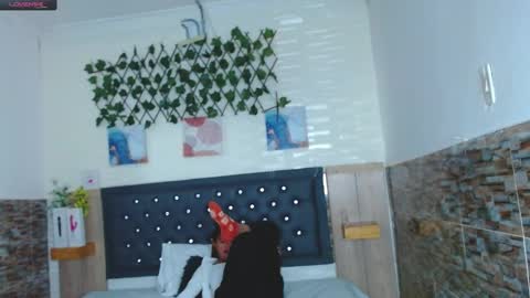 Snapshot of princess_martinez chatting on February 2025 03:39:01 PM Princess Martinez online show from February 2025 03:39:01 PM