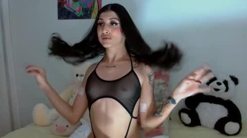 Snapshot of princess_ofyourdreams chatting on November 2025 04:12:02 AM Sophie online show from November 2025 04:12:02 AM