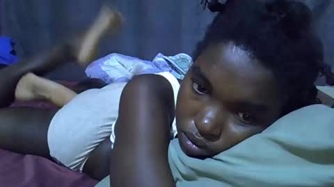 princess_scovia online show from December 2025 06:41:01 AM