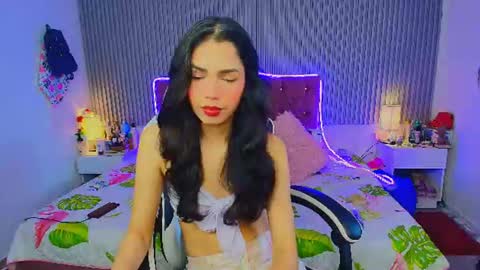 princess_skinny18 online show from July 2026 07:40:02 PM