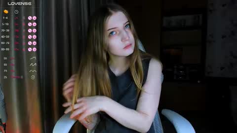 Snapshot of princessaalicc chatting on December 2025 01:49:02 PM princessaalicc online show from December 2025 01:49:02 PM