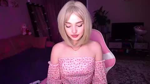 princessamira1 online show from February 2026 03:52:01 PM