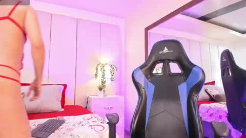 princessammy1 online show from October 2025 10:32:01 PM