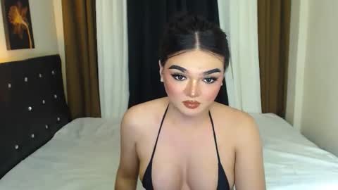 Snapshot of princesshugecumontop chatting on April 2026 04:33:02 PM PrincessDONT FORGET TO FOLLOW ME online show from April 2026 04:33:02 PM