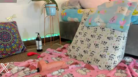 princessluna_14 online show from April 2026 02:27:02 AM