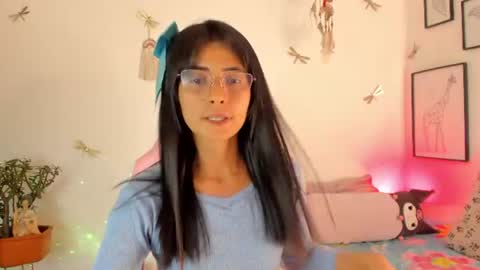 princessluna_14 online show from June 2026 10:01:02 PM