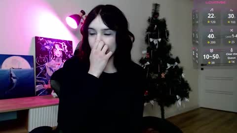 18 y.o online show from November 2025 05:27:01 PM