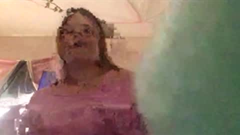 Snapshot of princesssnowflk84 chatting on May 2026 11:24:02 PM princesssnowflk84 online show from May 2026 11:24:02 PM
