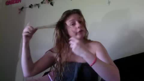 Snapshot of princesssnowflk84 chatting on June 2026 04:46:02 PM princesssnowflk84 online show from June 2026 04:46:02 PM