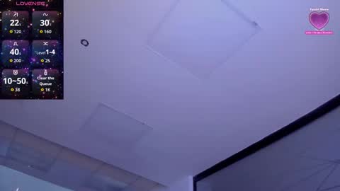 Valentina online show from November 2025 04:07:01 PM